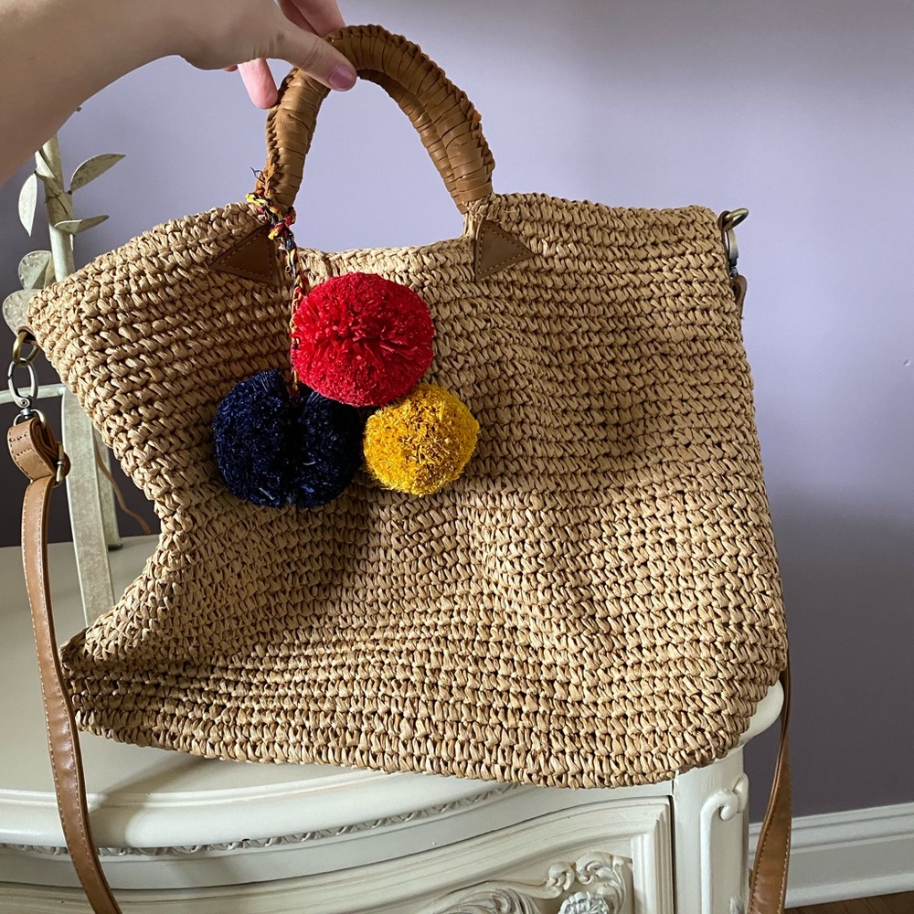 Straw PomPom Handbag